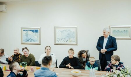 BOŽIĆNO DARIVANJE PREDSJEDNIKA HRVATSKOG NARODNOG SABORA DR. DRAGANA ČOVIĆA