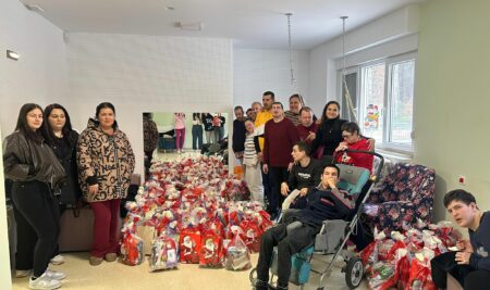 BOŽIĆNI POKLONI UDRUGE GLEDAJ SRCEM